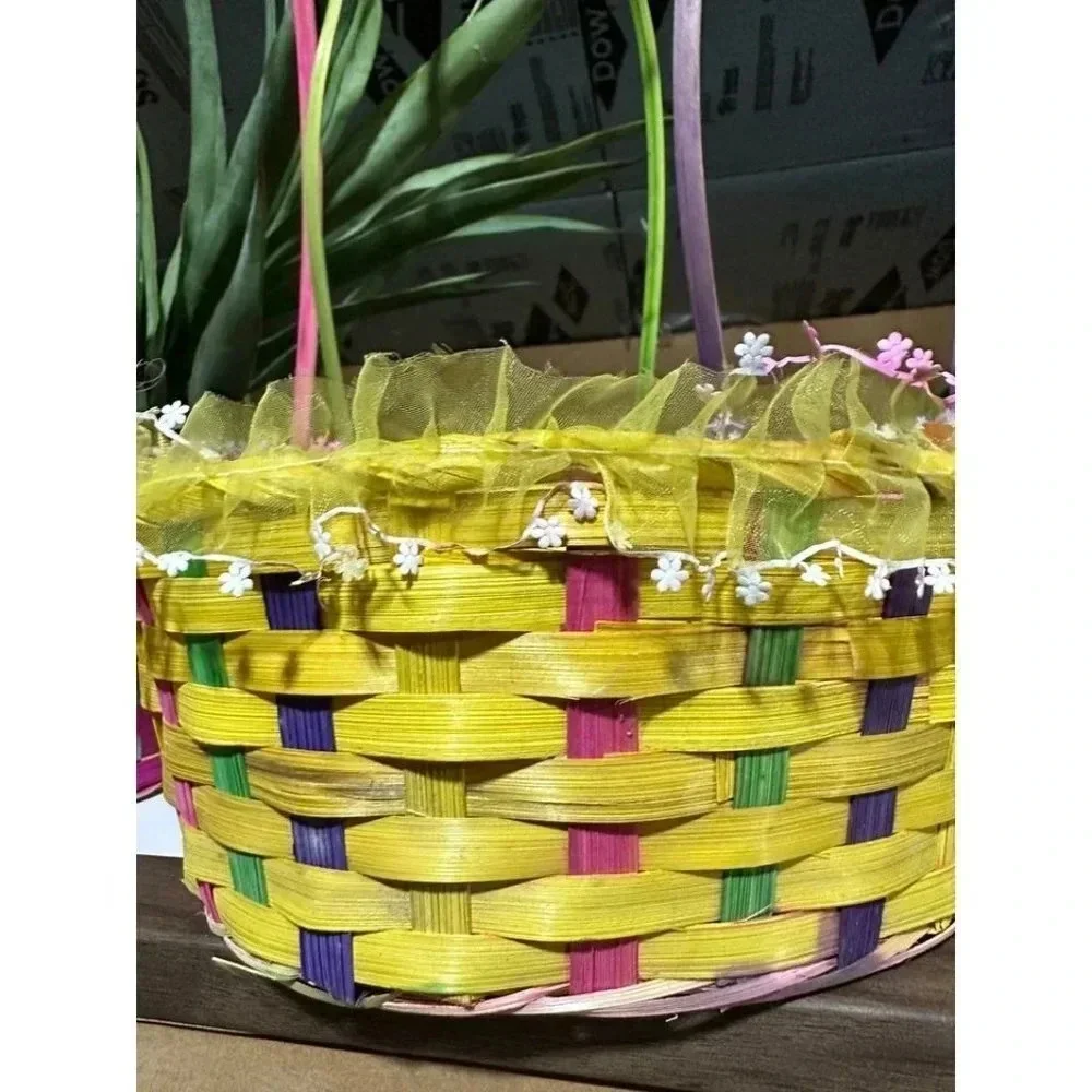 Lot of 6 Woven Easter Baskets